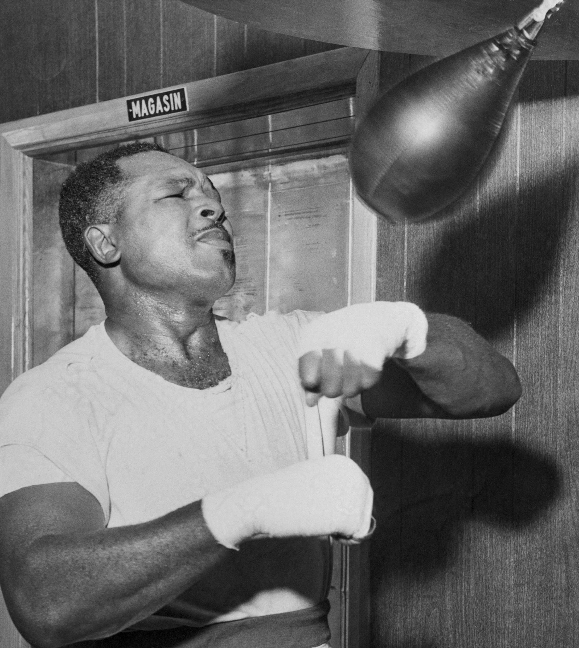 10. Archie Moore.jpg