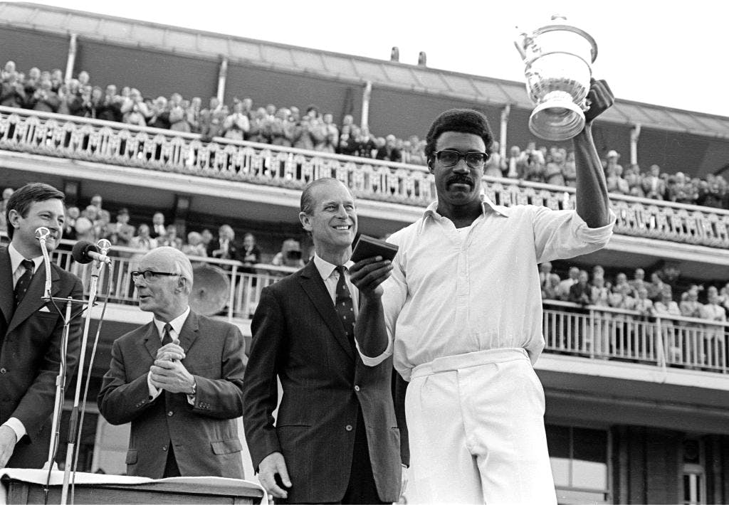 Clive Lloyd with 1975 World cup Trophy.jpeg