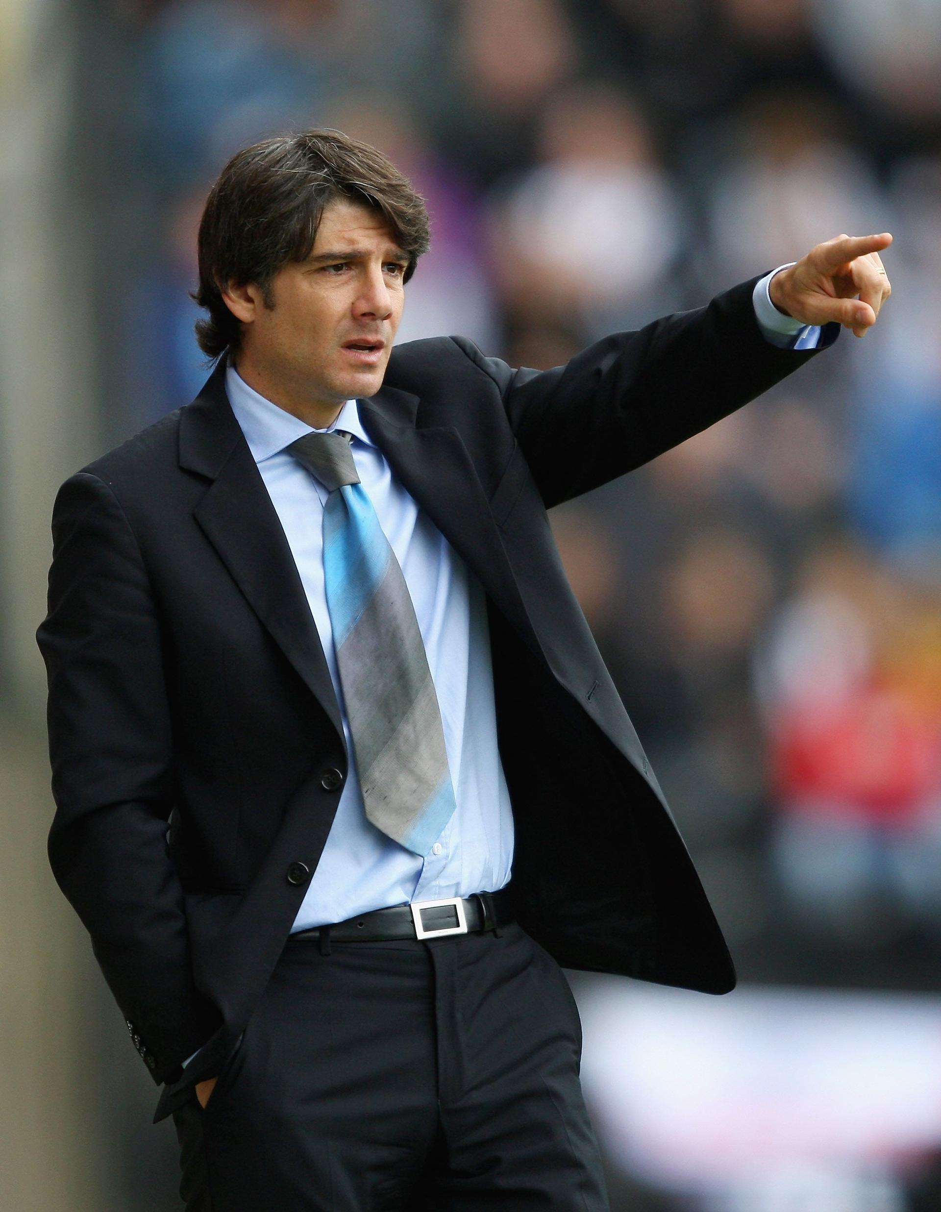  Burton Albion manager Paul Peschisolido 