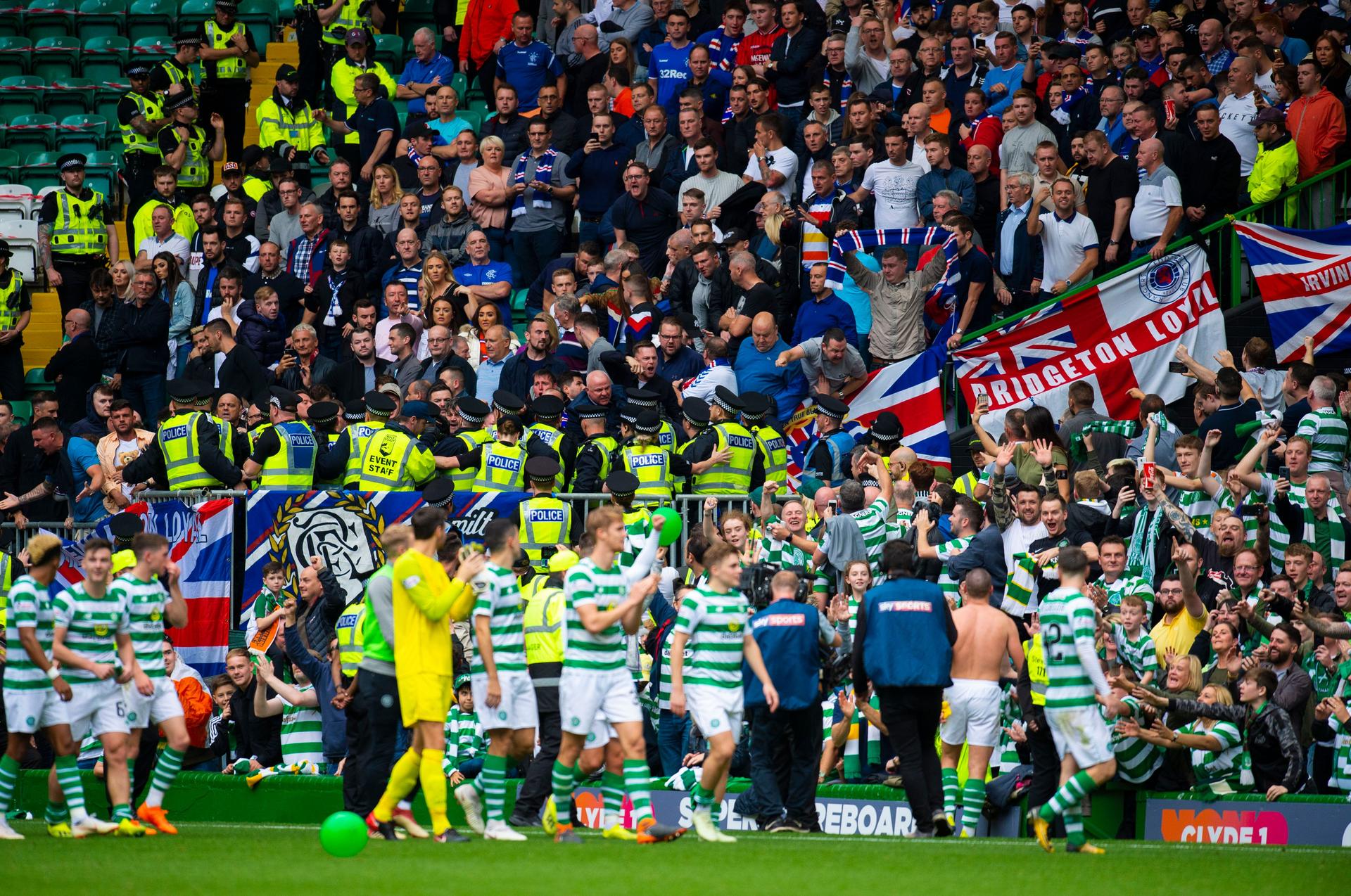 LADBROKES PREMIERSHIP.CELTIC V RANGERS.CELTIC PARK -