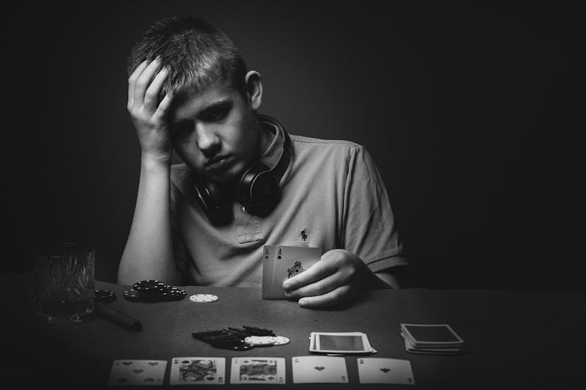 playing poker – psychology of the bet
