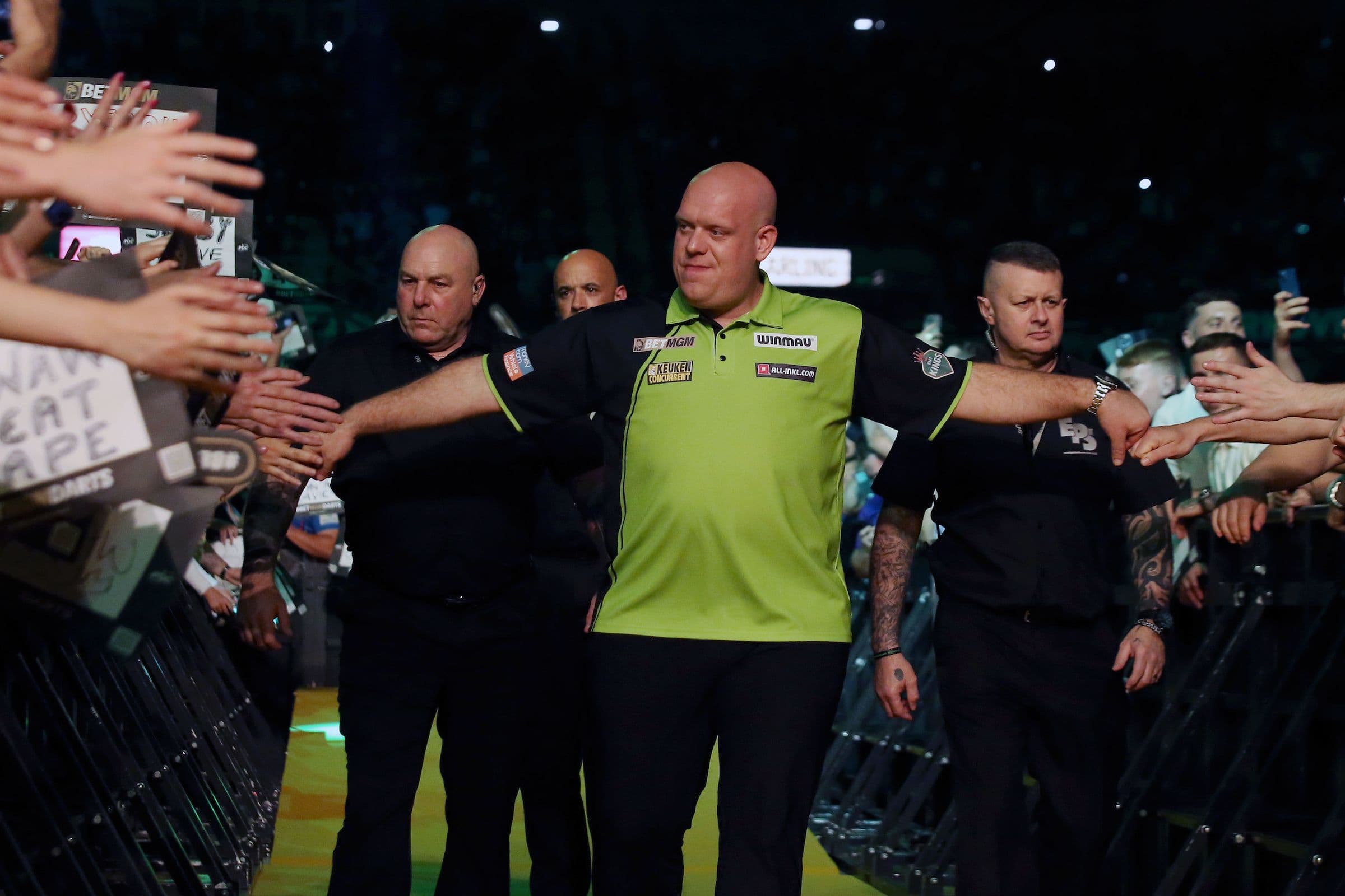 2024PL16QF_van Gerwen01.jpg