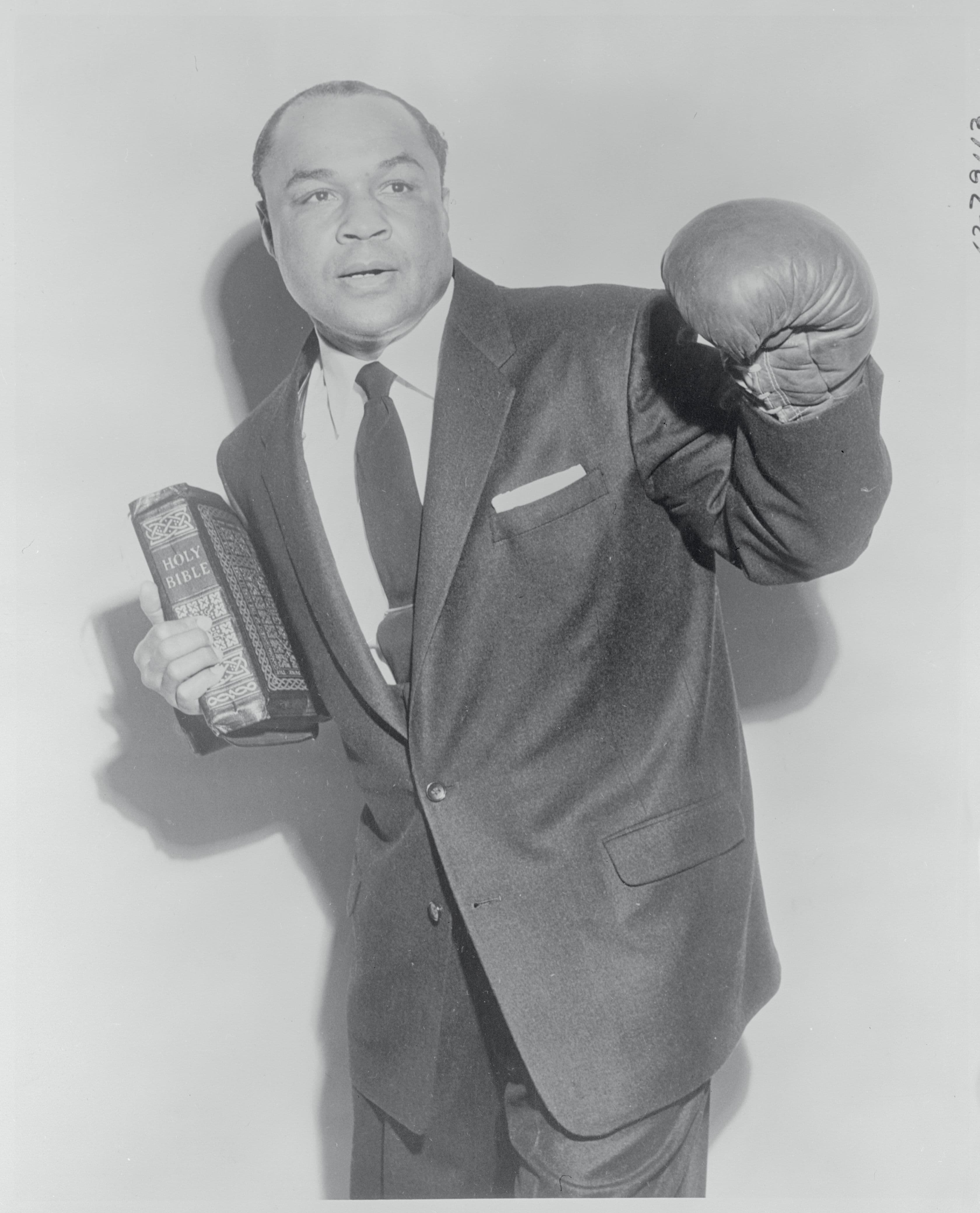 4. Henry Armstrong.jpg