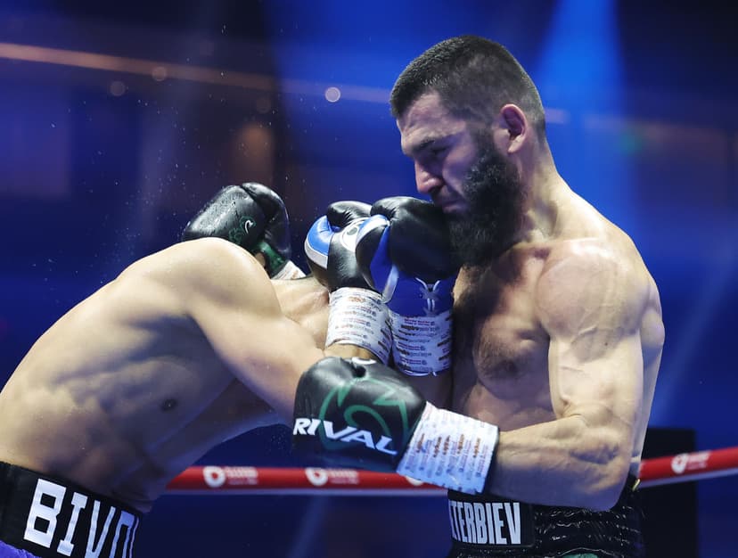 Artur Beterbiev punches Dmitrii Bivol