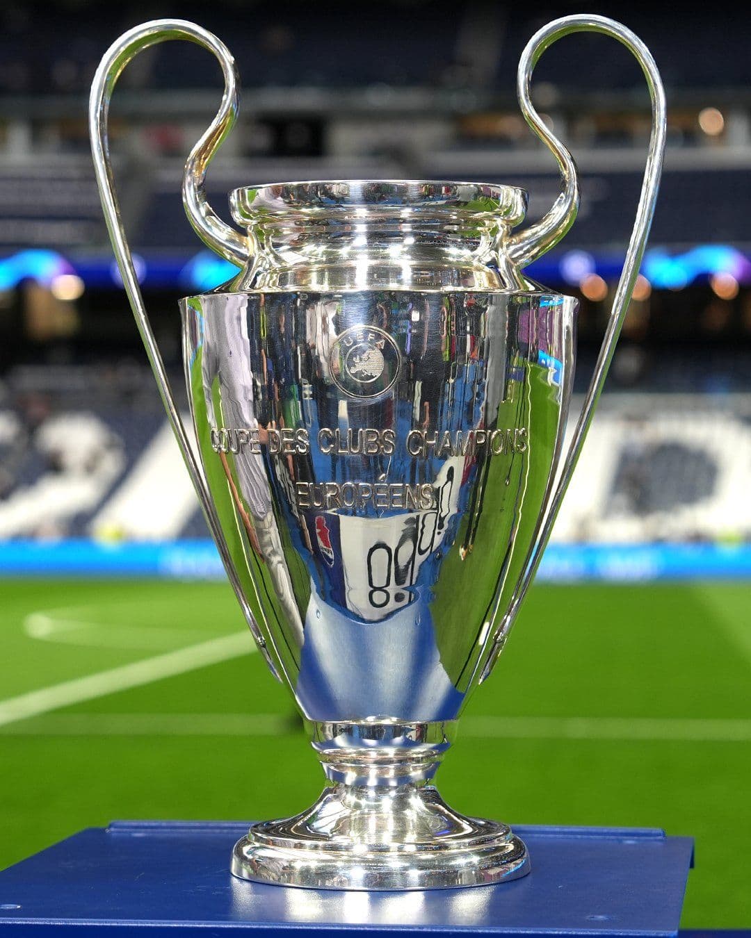 Champions_League_trophy.jfif