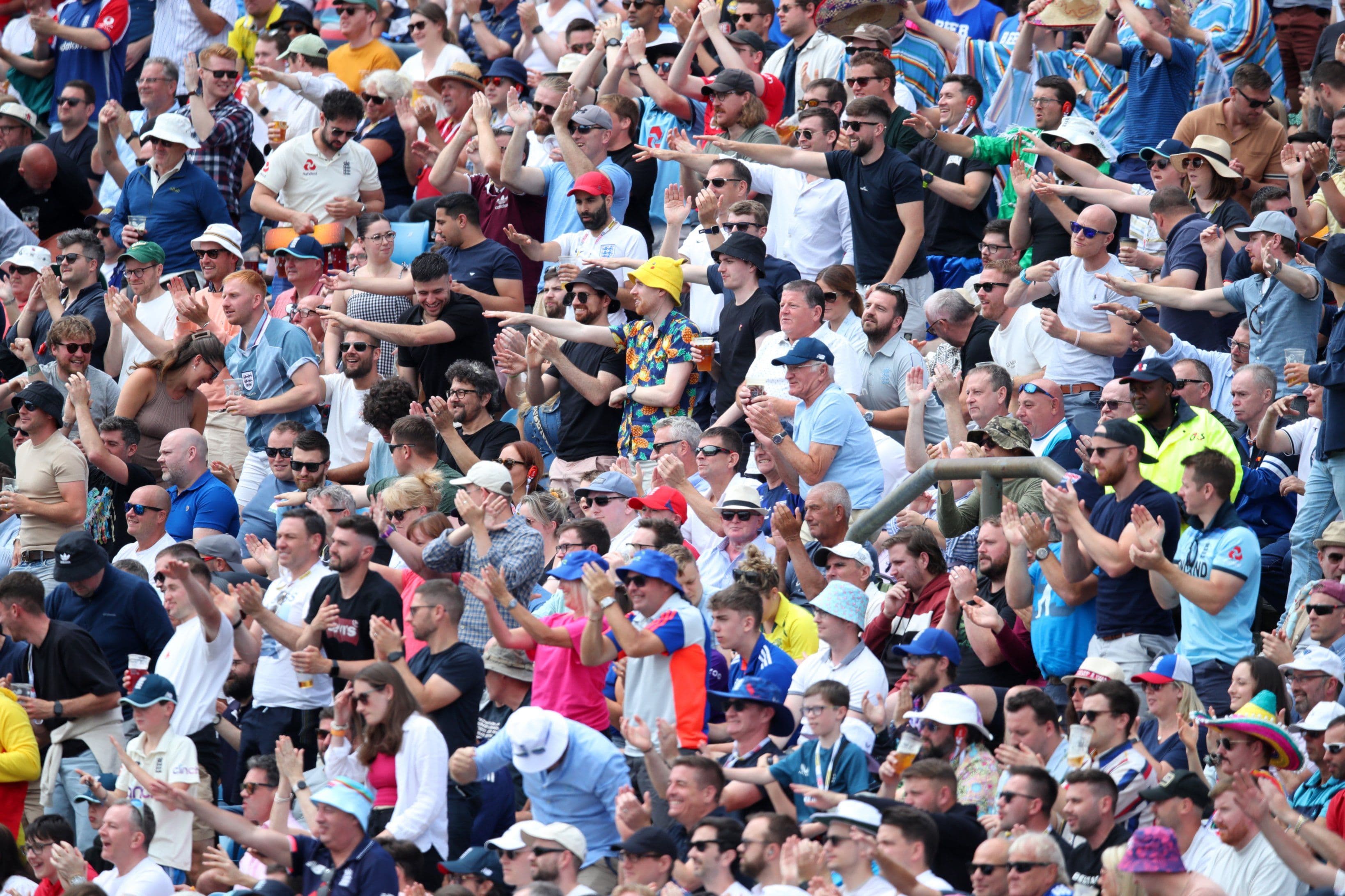 English Crowd at Leeds.jpeg