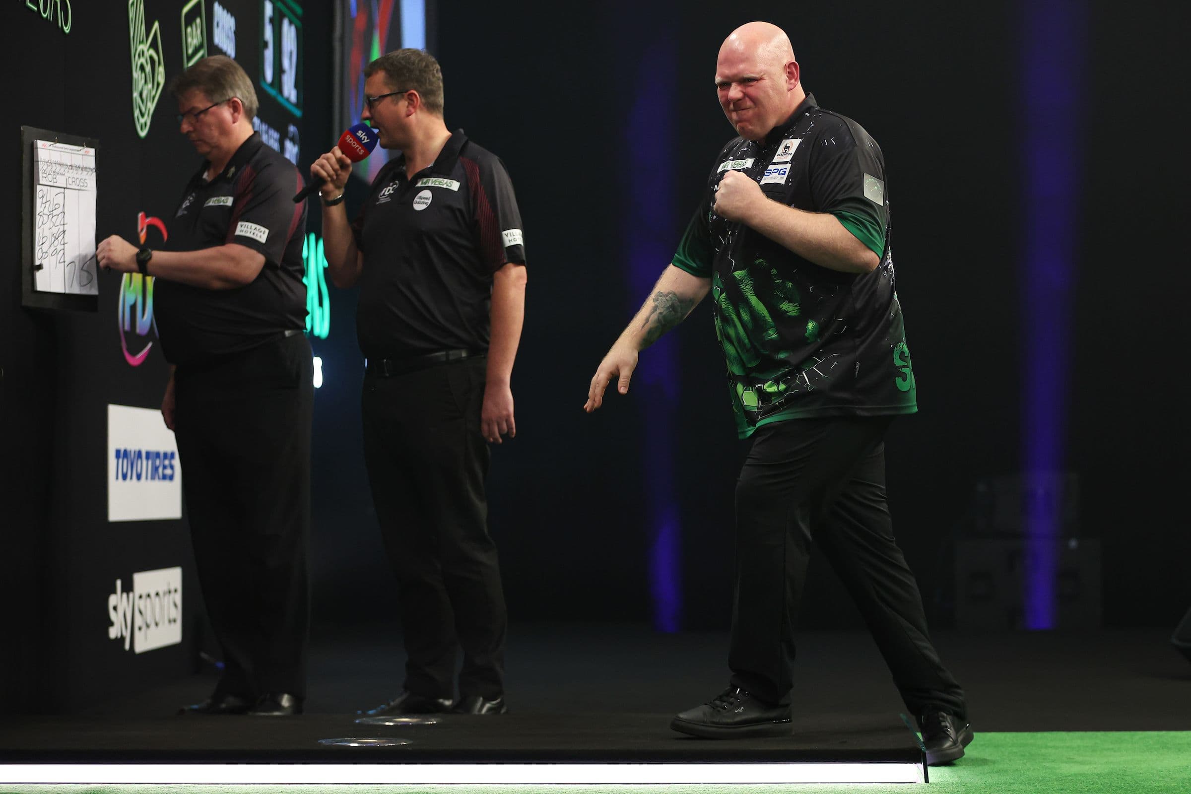 2024 Grand Slam of Darts: Martin Lukeman Defeats Last Year’s Runner-up Rob Cross