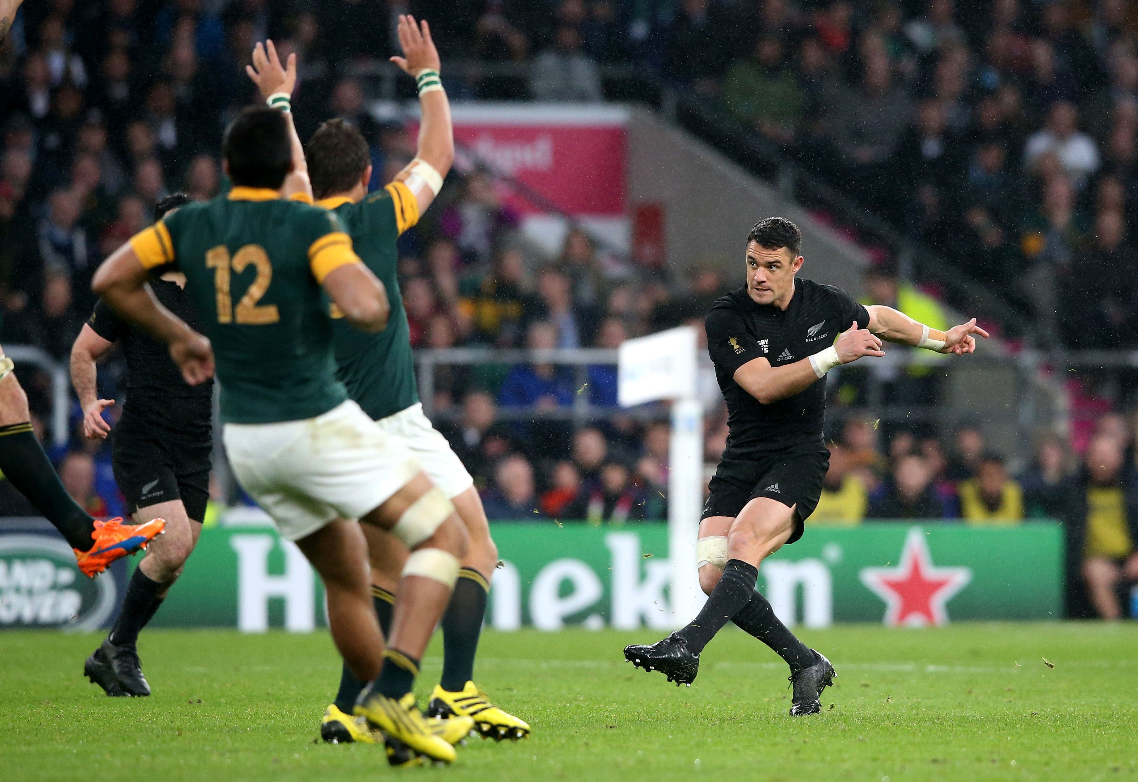  Dan Carter of the New Zealand All Blacks kicks a drop goal 