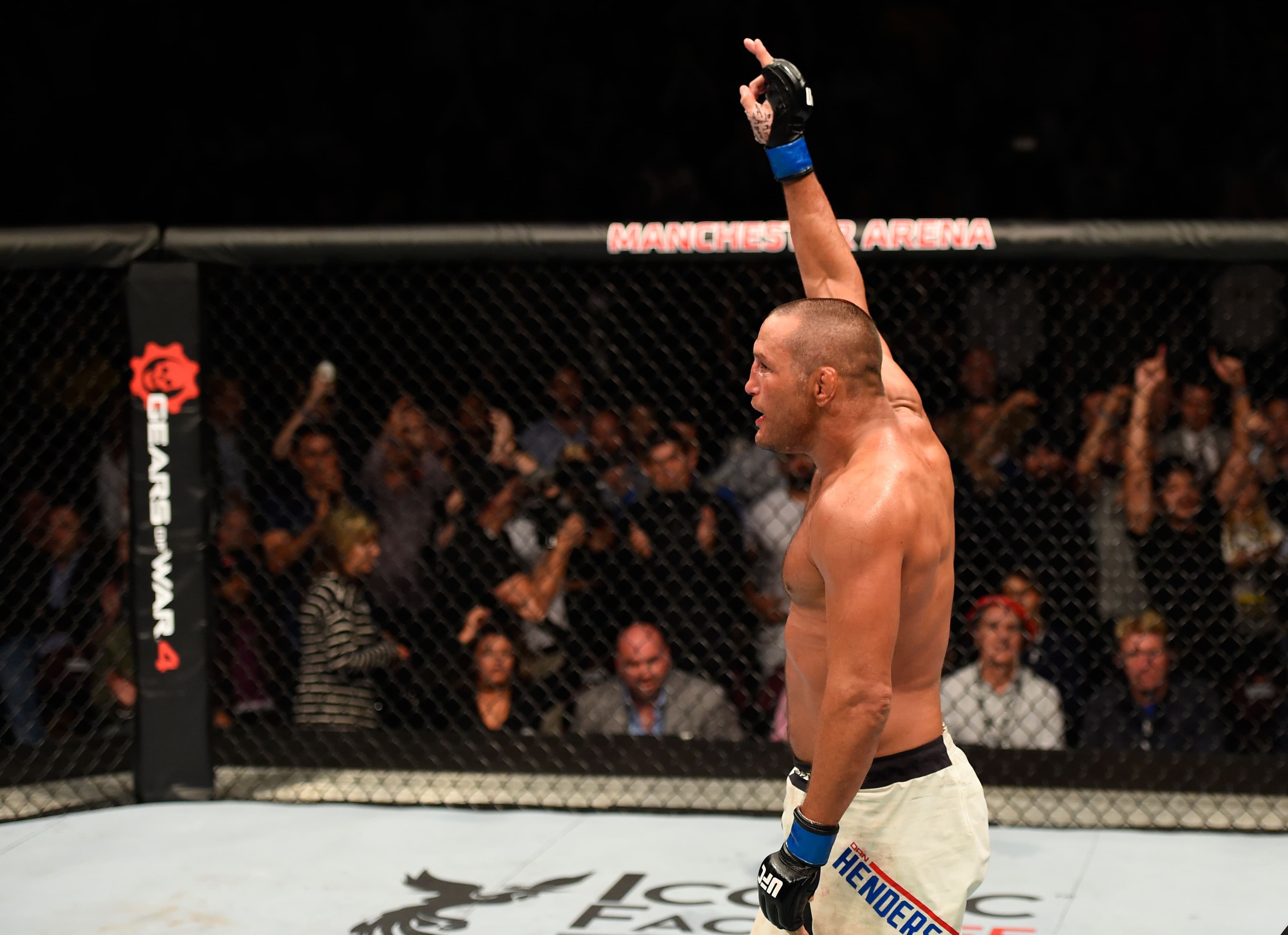  Dan Henderson raises his hands after facing Michael Bisping