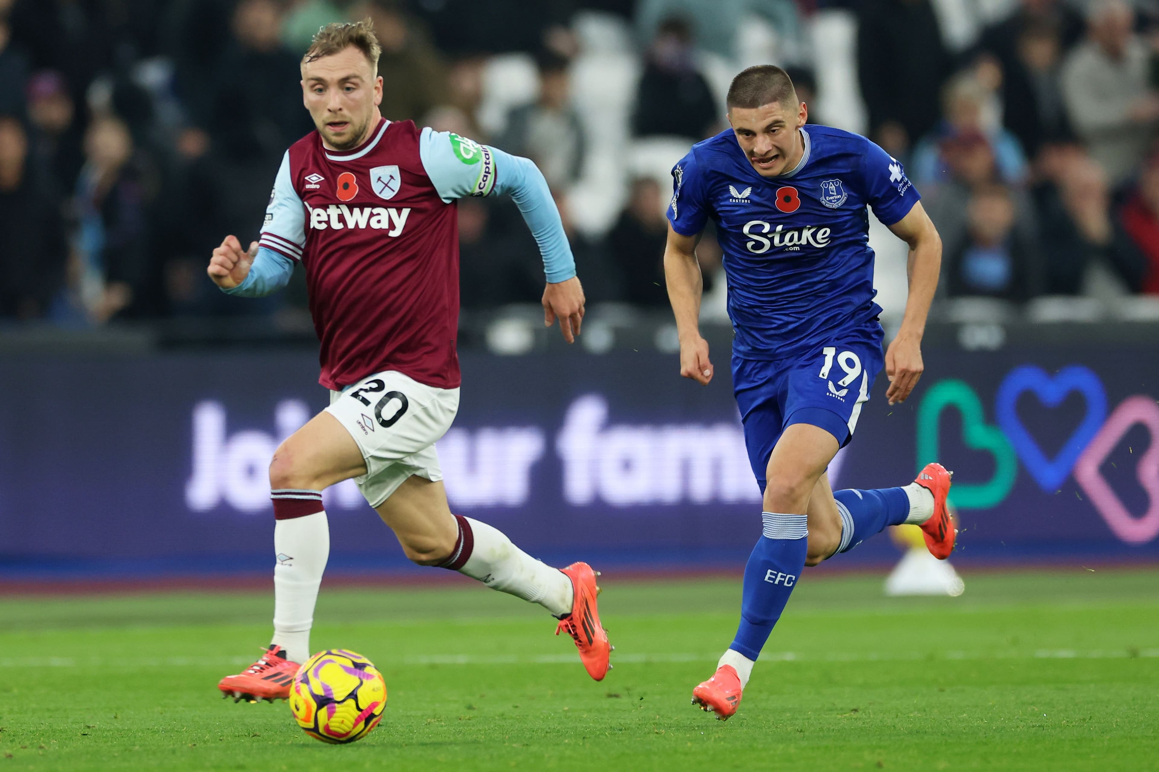 Jarrod Bowen and Vitaliy Mykolenko