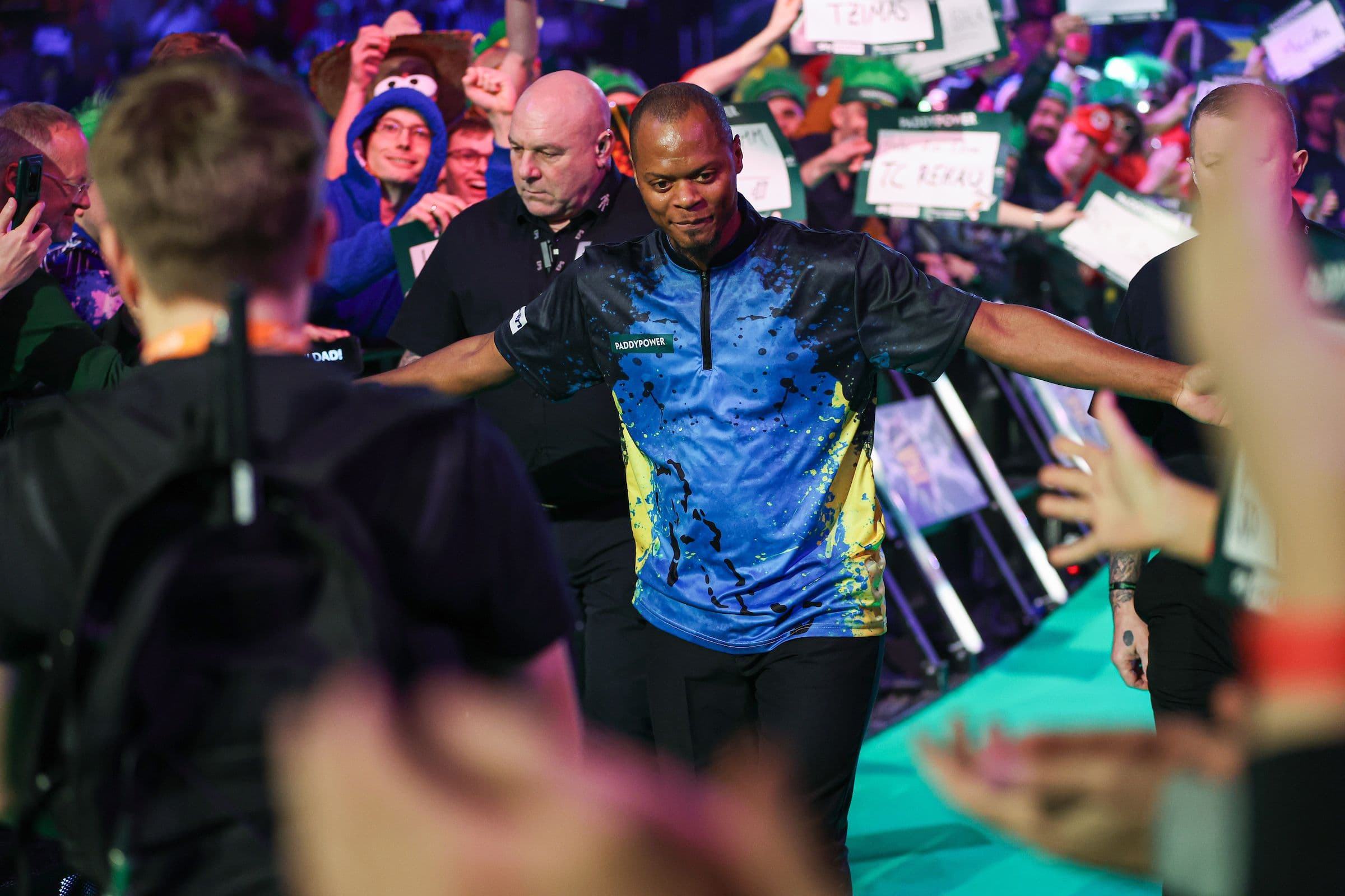 PDC World Darts Championship 2025: Bahamas Darts Sensation Sweeting Shares Surprise Encounter with World Champion Humphries