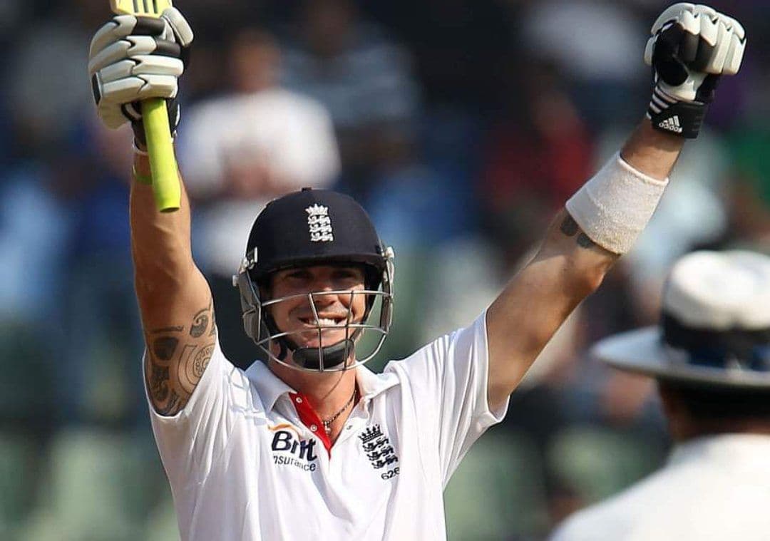 Kevin Pietersen Test Celebration.jpeg