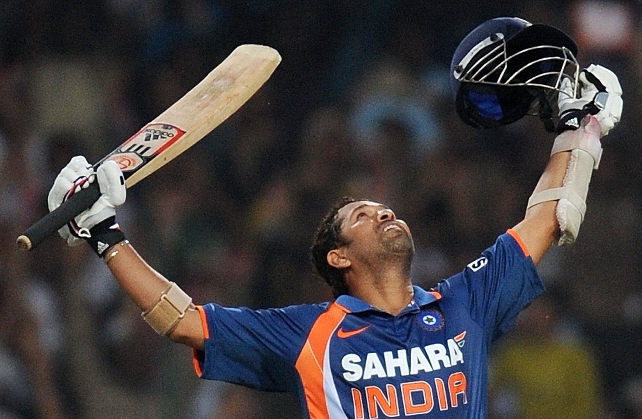 Sachin Tendulkar ODI Celebration after scoring Double Hundred.jpeg