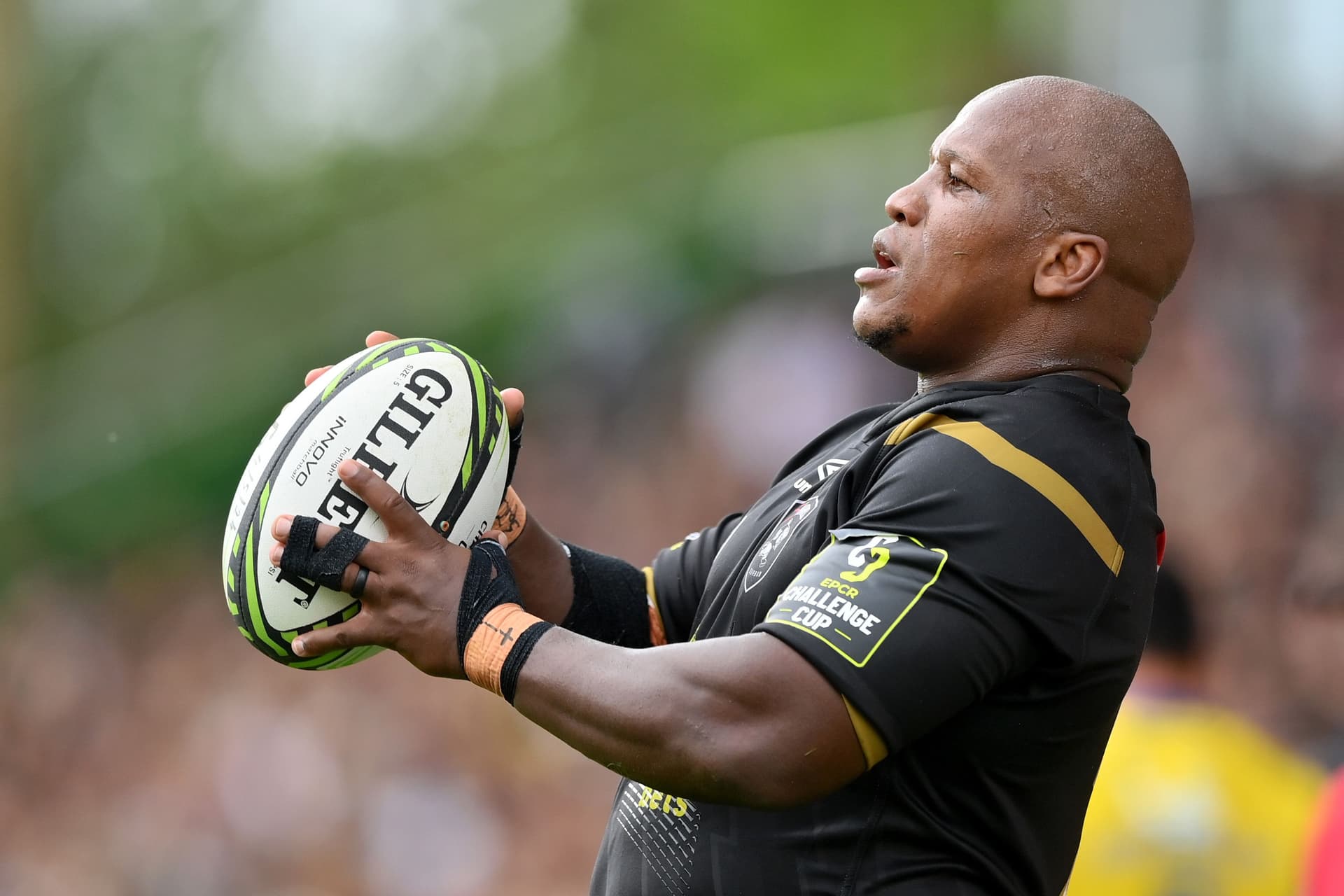 Bongi Mbonambi of Hollywoodbets Sharks