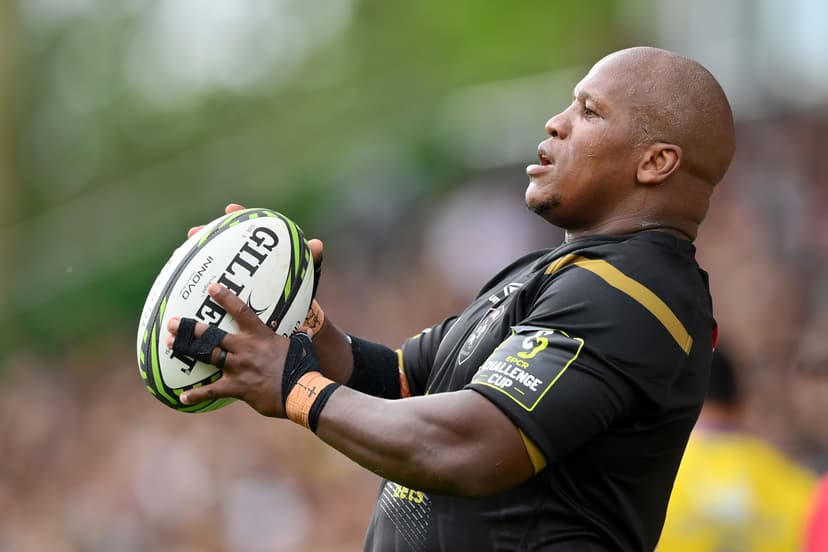 Bongi Mbonambi of Hollywoodbets Sharks