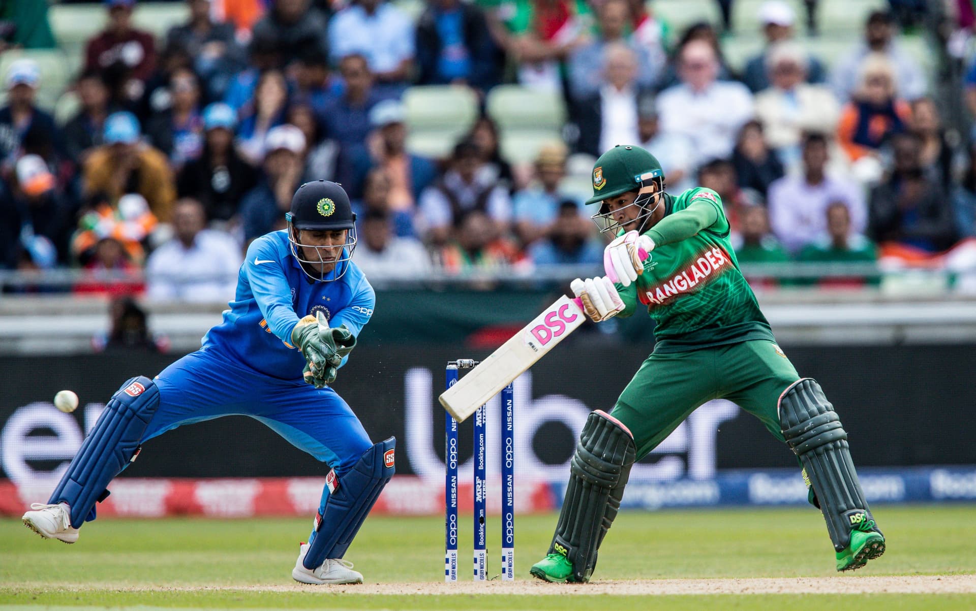 Best Wicket Keeper in the World of All Time – Top Cricket Legends Ranked